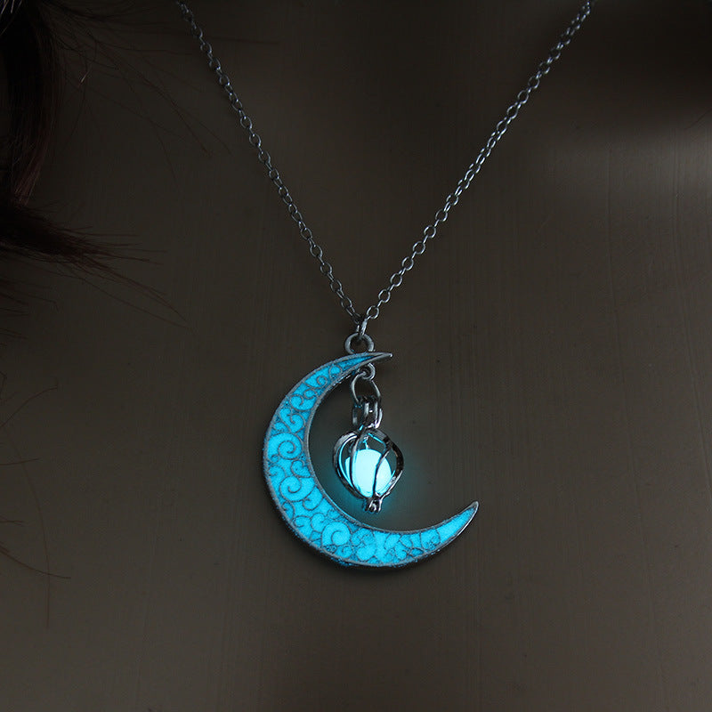 Glowing Pendant Necklace - RB.